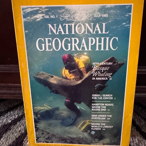 National Geographic: Complete 1985 Issues with Maps - Picture 8 of 13